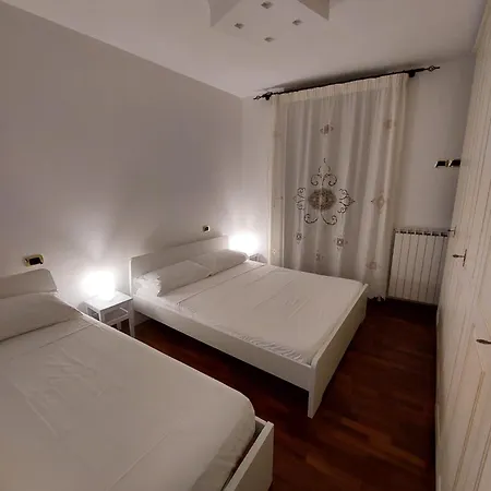 Couette-café Tina's House Barletta