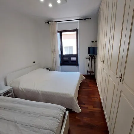 Tina's House Bed & Breakfast *